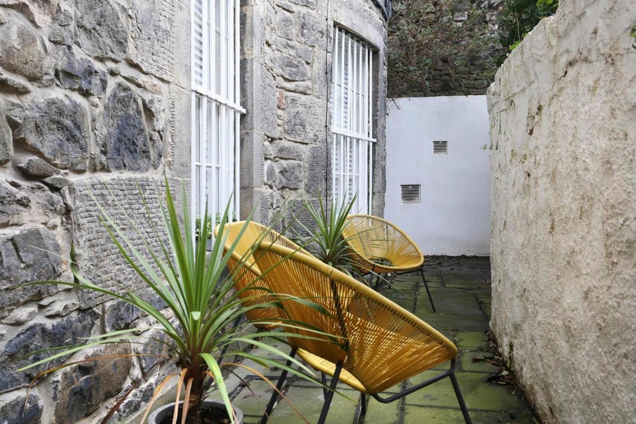 Joivy Vibrant Home Near Calton Hill Edinburg Exteriör bild